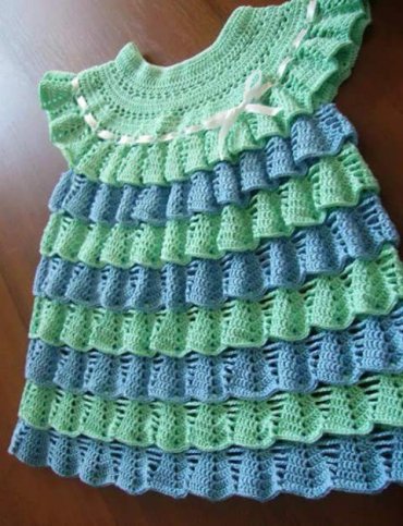 Vestido Infantil de Crochê Verde e Azul
